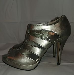 City Streets "Niki" silver heels